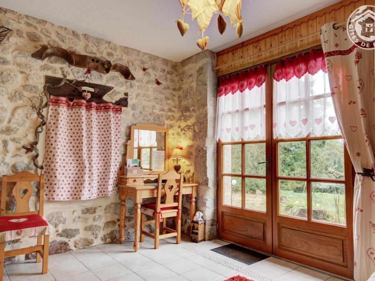 Les Grands Champs Hotel Attignat-Oncin Екстериор снимка