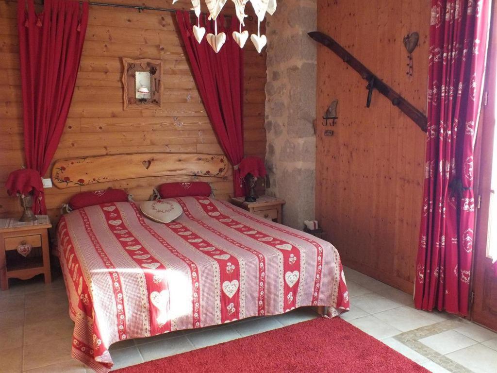 Les Grands Champs Hotel Attignat-Oncin Екстериор снимка
